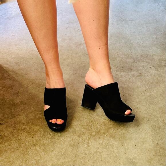 NEW REBECCA MINKOFF Classic Black Suede Chunky Platform Heeled Sandals Mules 8.5 - Picture 7 of 12